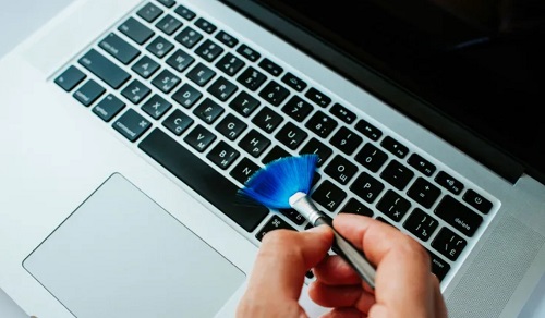 How to Clean Laptop Keyboard: Essential Tips